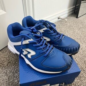 Ringor Women's Blue Turf Shoes